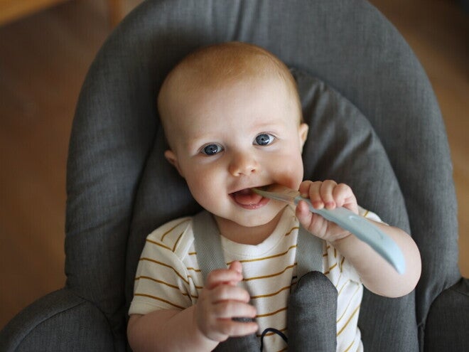 RS Sve što treba da znate o bebinim prvim zubićima